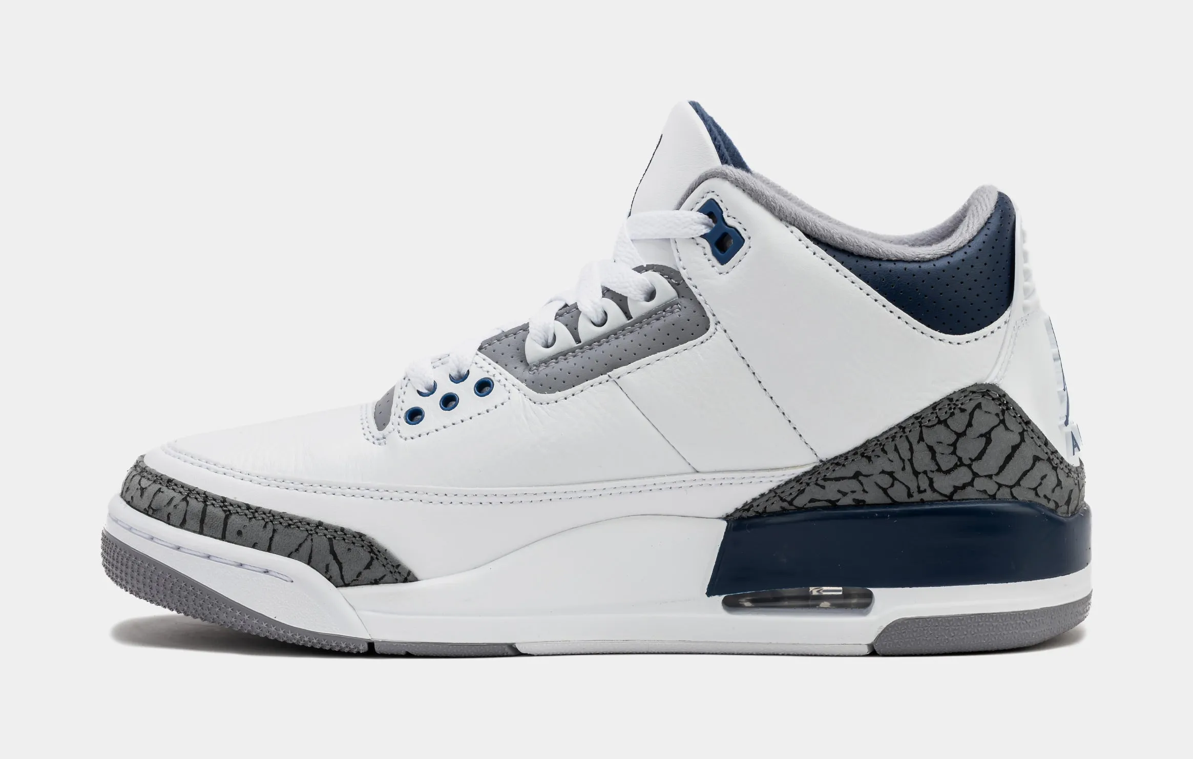 Air Jordan 3 Retro Midnight Navy Mens Lifestyle Shoes (White/Midnight Navy/Cement Grey) Free Shipping