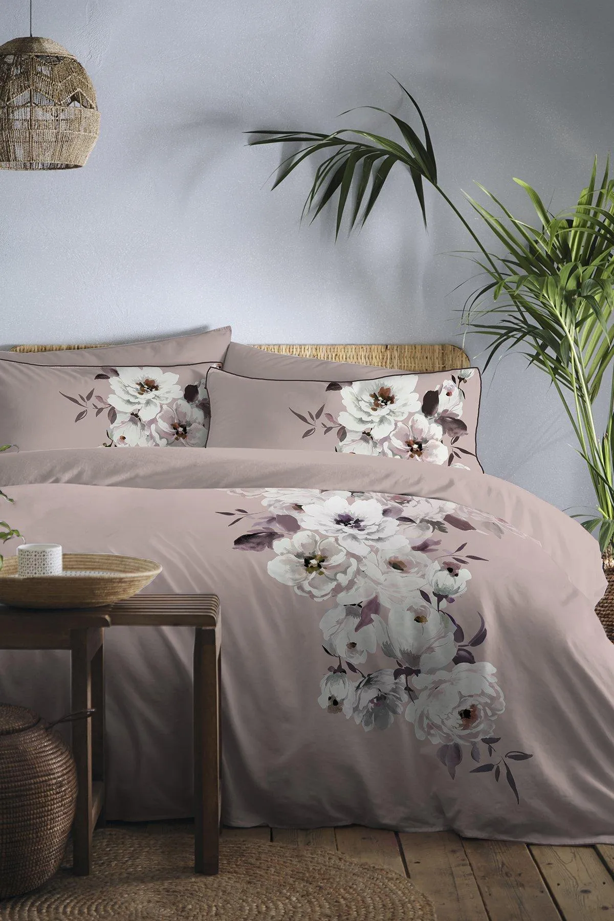 Bedding | 'Valentina' 100% Cotton Sateen Duvet Cover Set | Appletree