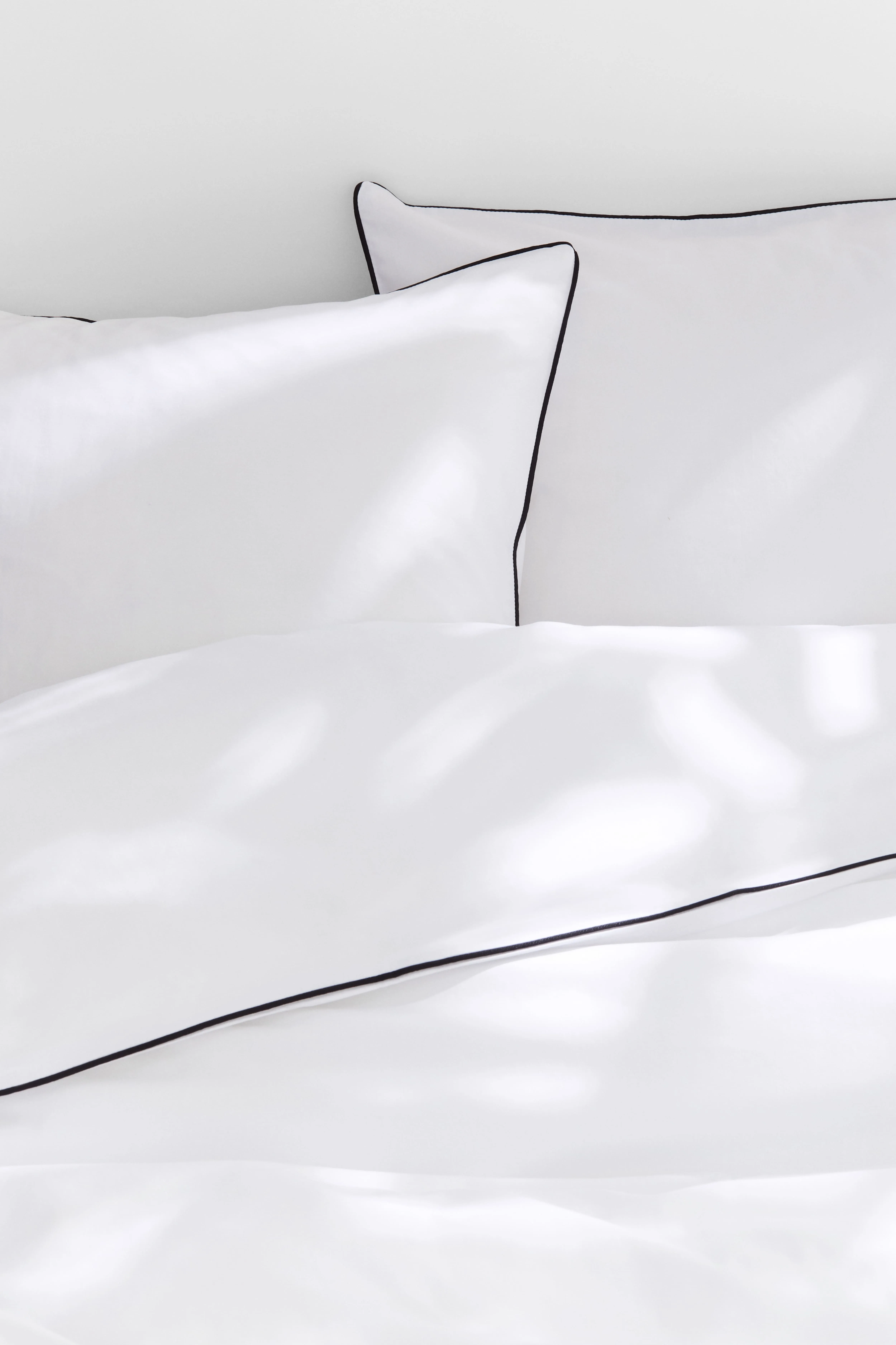 Cotton sateen double duvet cover set - White - Home All | H&M GB