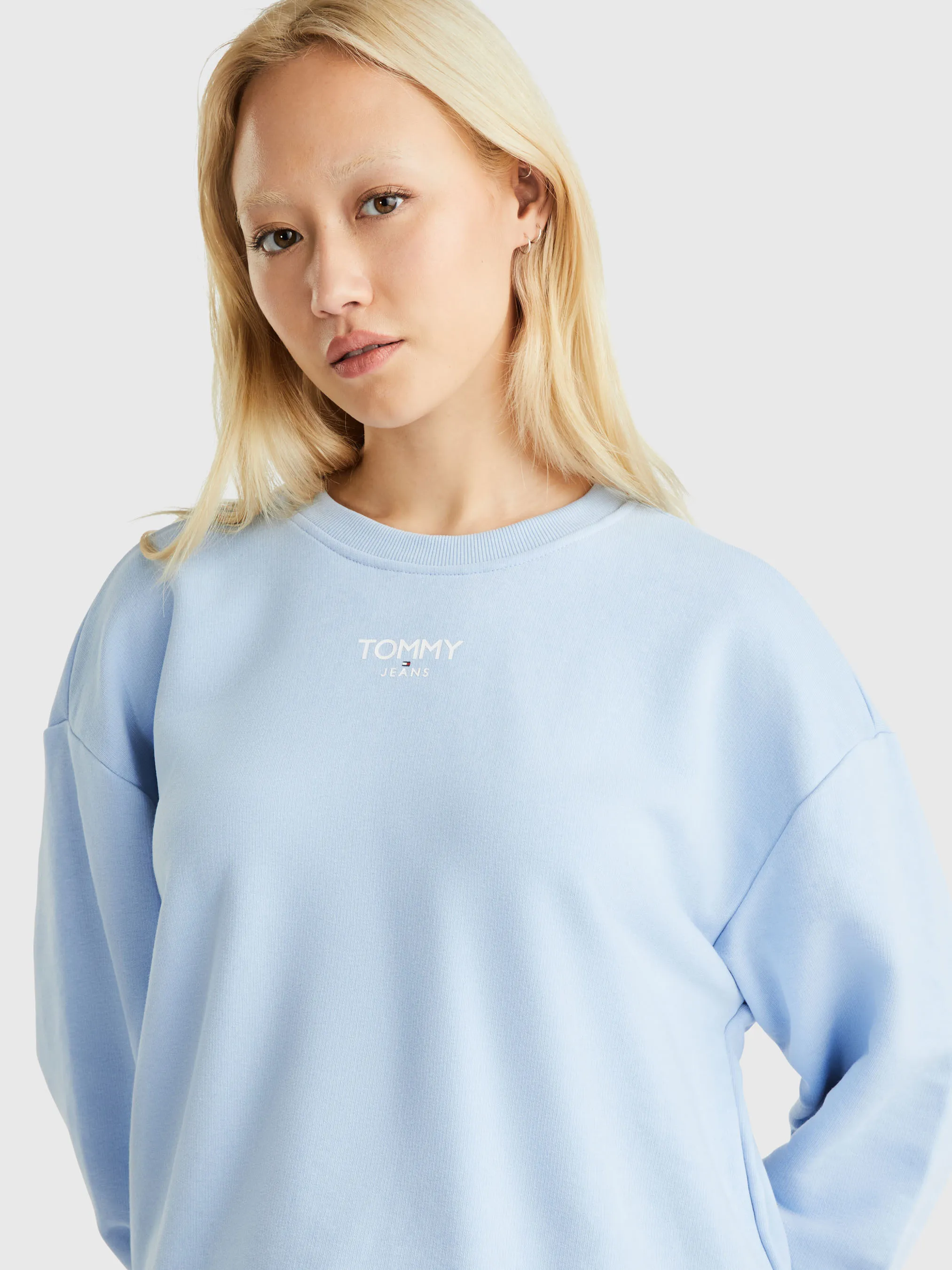 Crop Essential Logo Sweatshirt | Sweatshirts & Hoodies | Tommy Jeans