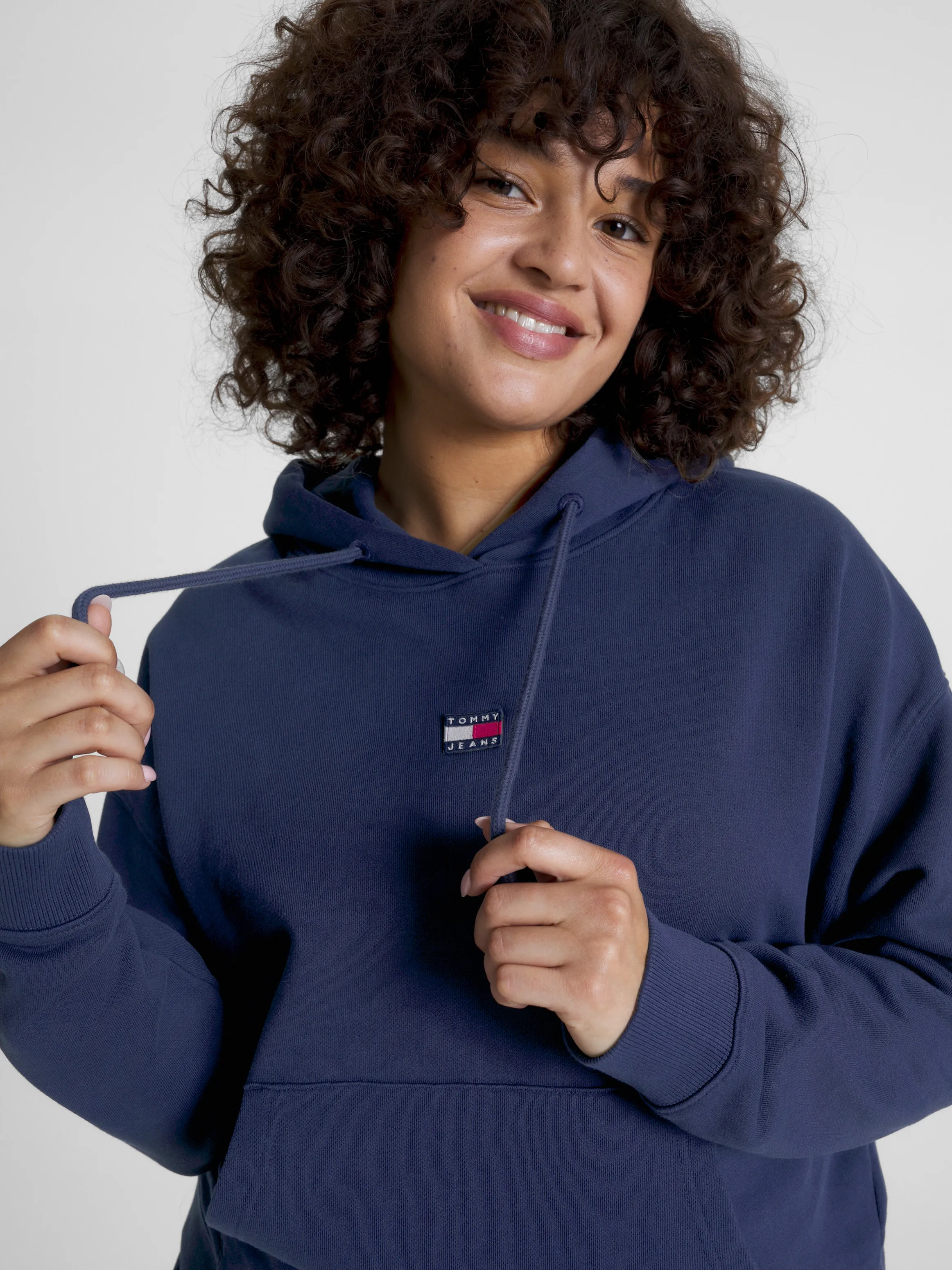 Curve Badge Boxy Fit Hoodie | Sweatshirts & Hoodies | Tommy Jeans