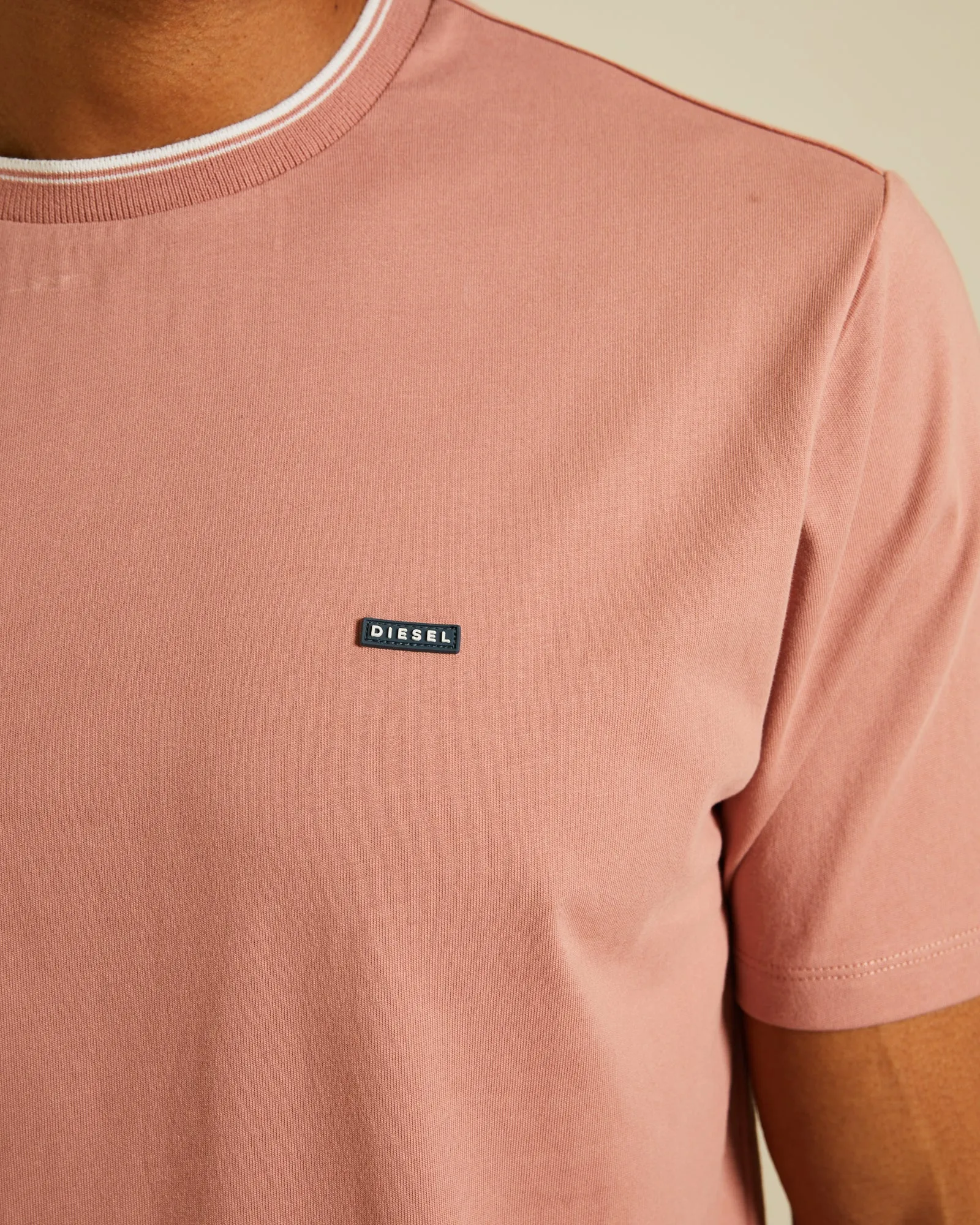 Faisel Tee Plaster Pink