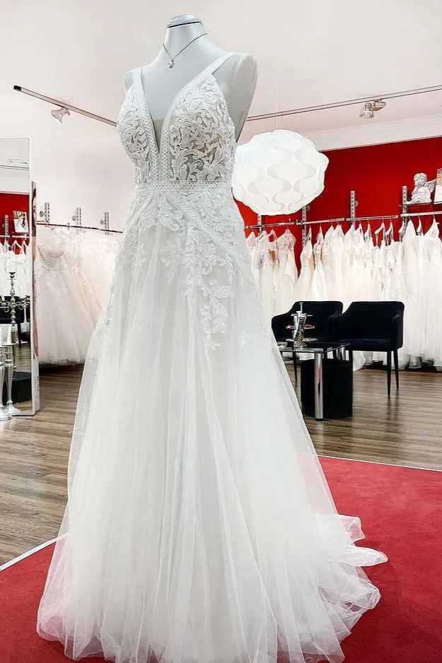 Long A-line Sleeveless Tulle Lace Appliques Open Back Wedding Dresses