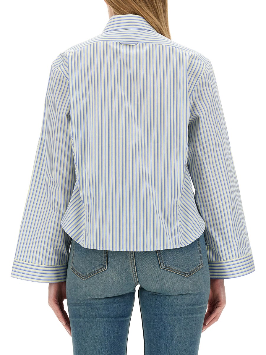 VICTORIA BECKHAM      CAMICIA CROPPED FIT CON MOTIVO RIGA IN POPELINE DI COTONE