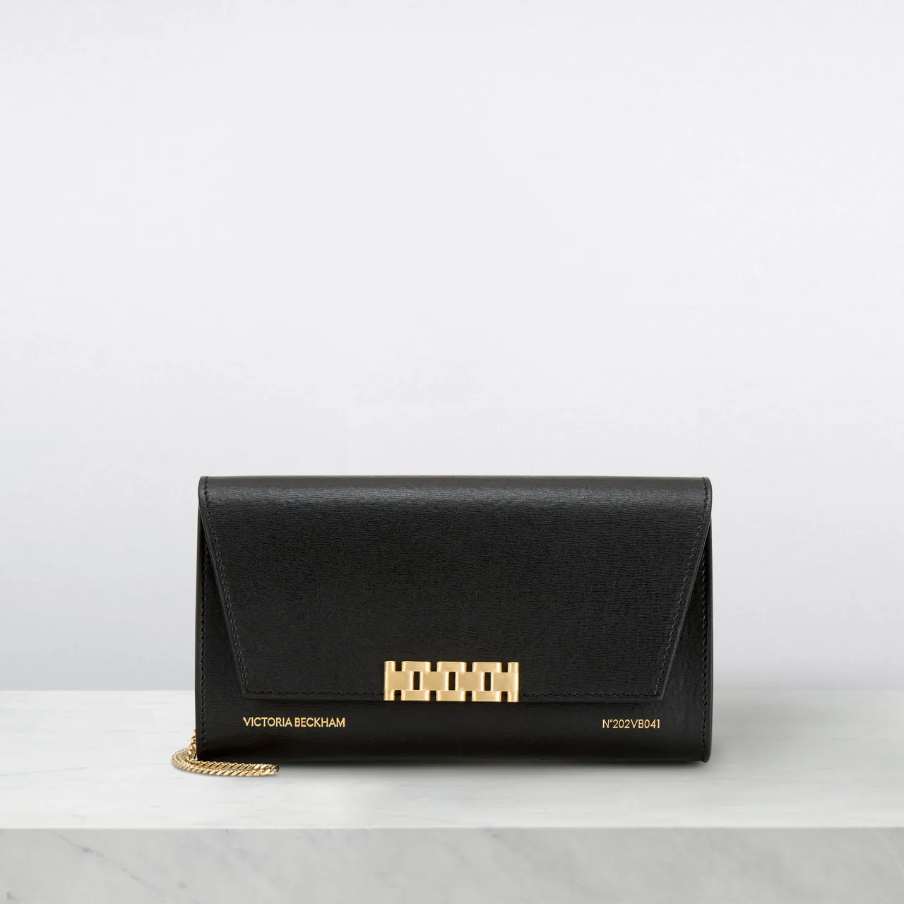 VICTORIA BECKHAM Chain-Detail Wallet Clutch - Black